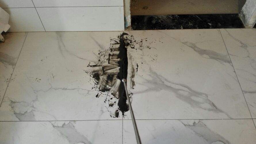 地面瓷砖空鼓怎样补救最结实视频(地面瓷砖空鼓补救方法怎样取下瓷砖) 地面瓷砖空鼓怎样补救最结实视频(地面瓷砖空鼓补救方法怎样取下瓷砖)